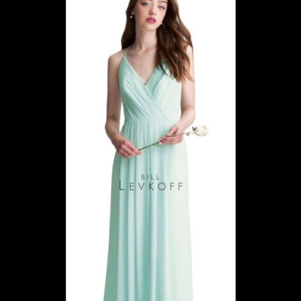 BILL LEVKOFF Style #1402. Sz.12. Mint
